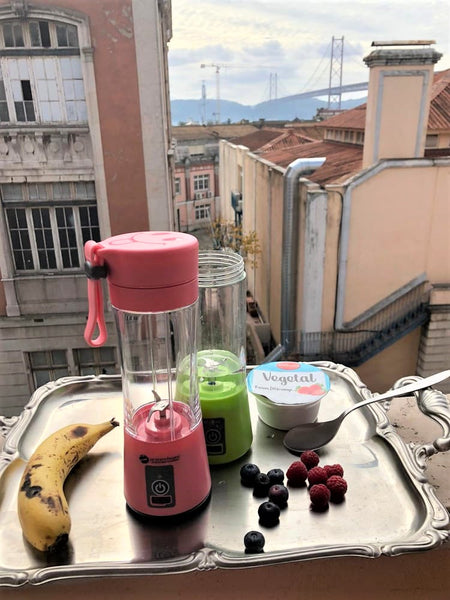 Colours available for portable blender